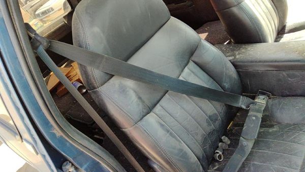 94 Chevy S10 Blazer Passenger Right Front Seat Belt Retractor Oem Shoulder Black — photo 4