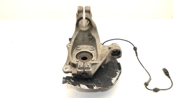 15-17 Chrysler 200 Passenger Right Front Spindle Steering Knuckle With Wheel Hub — photo 4
