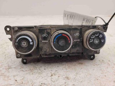 2007-2009 Chevy Equinox Temperature Control Module In Dash Heater Ac Head Unit