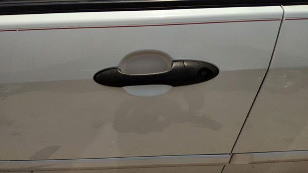 2000 Ford Focus Outside Door Handle LH Station Wagon White Yz — photo 4