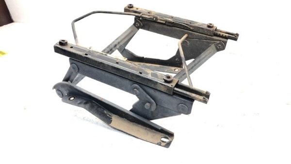 1989 Jeep Wrangler Yj Passenger Right Front Seat Track Mount With Slider Oem — photo 9