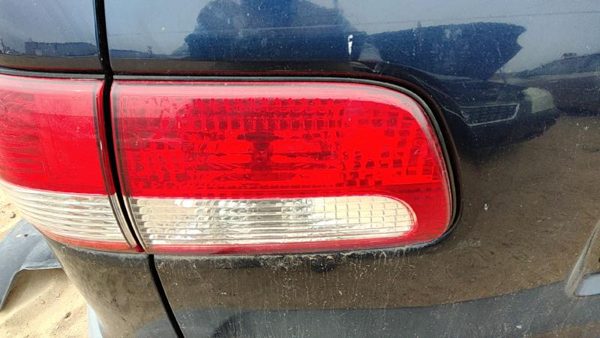 1998-2003 Toyota Sienna Driver Left Inner Tail Light Brake Lamp Oem Rear — photo 2