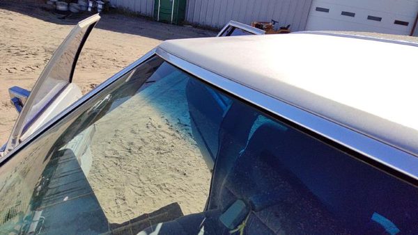 1983-1987 Mercury Grand Marquis Chrome Trim Around Windshield Oem — photo 7
