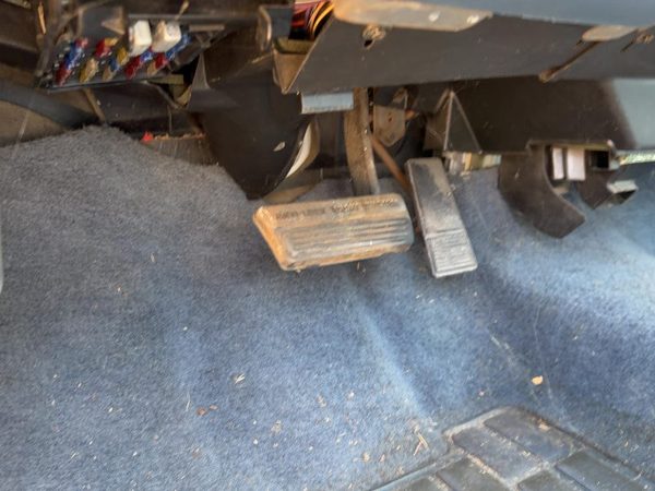 1991-1995 Olds Eighty Eight Brake Pedal Assembly Oem — photo 1