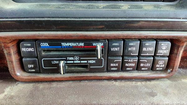 1995-1999 Buick Lesabre Temperature Control Module In Dash Heater Ac Head Unit — photo 1