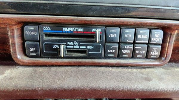 1995-1999 Buick Lesabre Temperature Control Module In Dash Heater Ac Head Unit — photo 2
