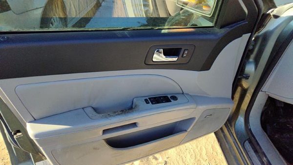 05-06 Cadillac Sts Driver Left Front Door Trim Panel With Master Switch Gray 132 — photo 5