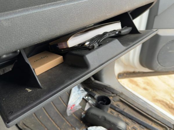 2005-2007 Dodge Dakota Glove Box Assembly Complete Door With Latch Oem Gray P9D5 — photo 4