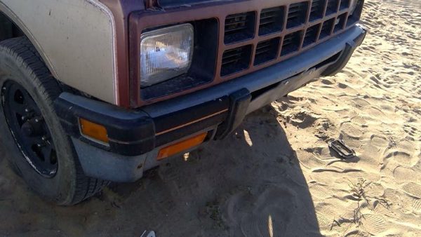 1986-1987 Isuzu Pup Pickup Front Bumper With Brackets Oem Chrome Bent Up — photo 9