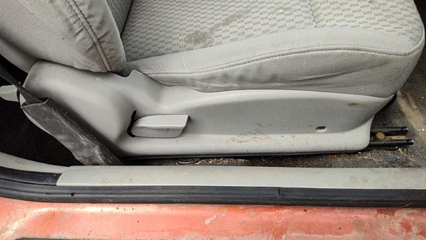 2005-2010 Chevy Cobalt Passenger Right Side Seat Trim Panel Oem Gray 14C — photo 2