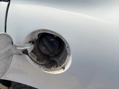 2000-2005 Buick Lesabre Fuel Filler Neck Assembly With Gas Cap Oem 25727011