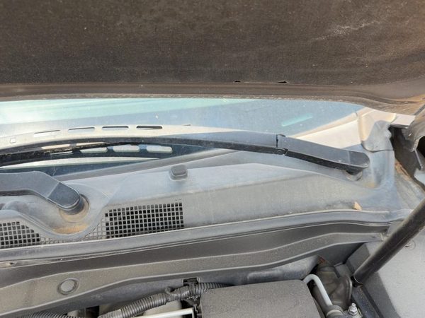 2010-2017 Chevy Equinox Driver Left Windshield Wiper Arm Oem Blade Lever — photo 1