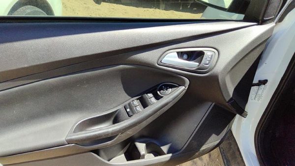 15-18 Ford Focus Driver Left Front Door Trim Panel With Master Switch Black Yw — photo 4