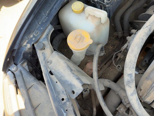 95-03 Maxima Windshield Washer Fluid Reservoir With Pump Oem Wiper Tank Sensor — photo 5