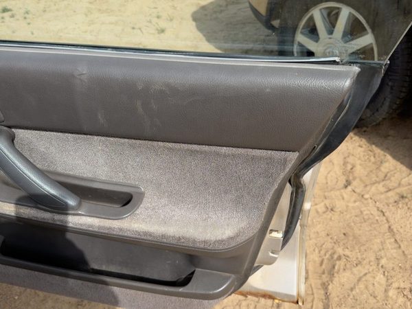 1990-1991 Subaru Legacy Passenger Right Front Door Trim Panel With Switches Gray — photo 2