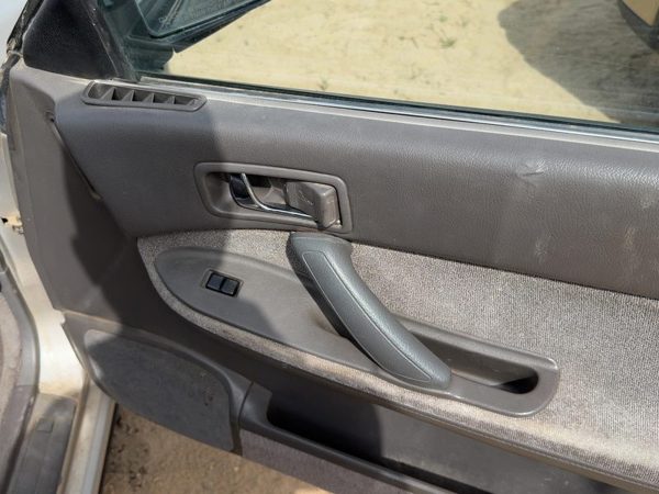 1990-1991 Subaru Legacy Passenger Right Front Door Trim Panel With Switches Gray — photo 3