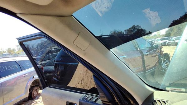05-09 Land Rover Lr3 Driver Left A Pillar Trim Windshield Post Panel Oem Tan — photo 1