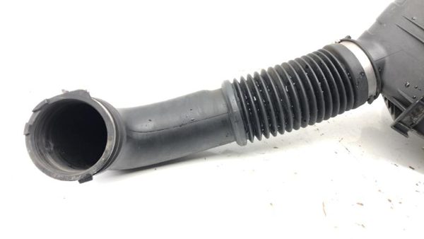 2004-2007 Jeep Liberty Complete Air Intake Filter Box Housing With Tube Oem 3.7L — photo 8