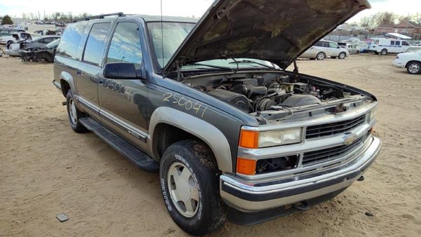 1999 Suburban 1500 — vehicle photo 7