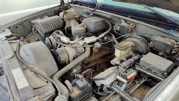 1999 Suburban 1500 — vehicle photo 2