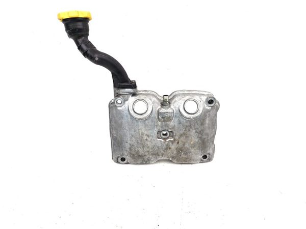 2000-2005 Subaru Legacy Driver Left Valve Cover Oem 2.5L 13278Aa220 — photo 1