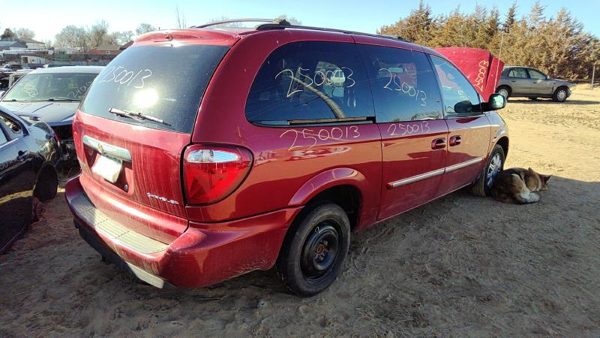 2006 Chrysler Town Cntry — vehicle photo 6