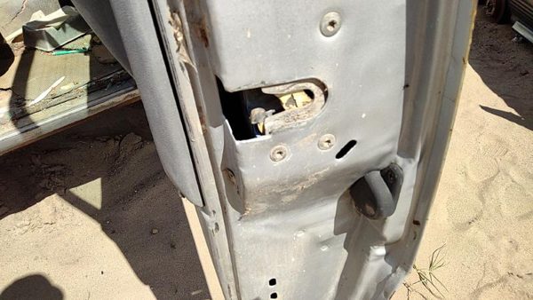 1981-1993 Dodge Ram W250 Passenger Right Front Door Latch With Rods/Cables Oem — photo 5
