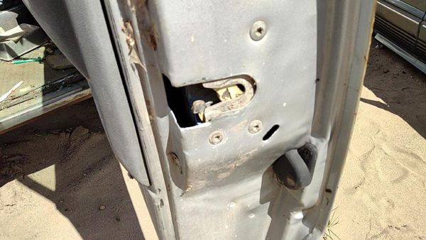 1981-1993 Dodge Ram W250 Passenger Right Front Door Latch With Rods/Cables Oem — photo 4