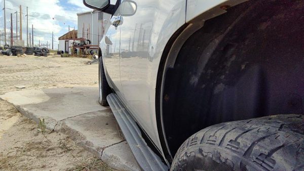 2010 Chevy Tahoe Rear Door LH Silver U726S — photo 5