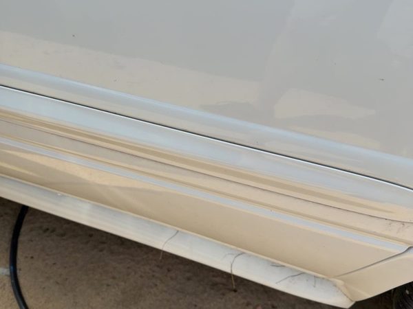 00-05 Lesabre Driver Left Rear Moulding From Door Oem Back Trim Strip White 40U — photo 4