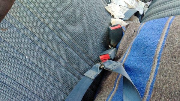 88-99 Gmc Sierra 2500 Driver Left Front Seat Belt Buckle Receiver Oem Blue — photo 4