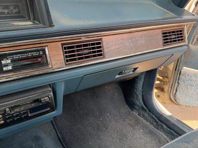 1985-1988 Oldsmobile 98 Passenger Dash Trim Bezel Oem Woodgrain 25532007