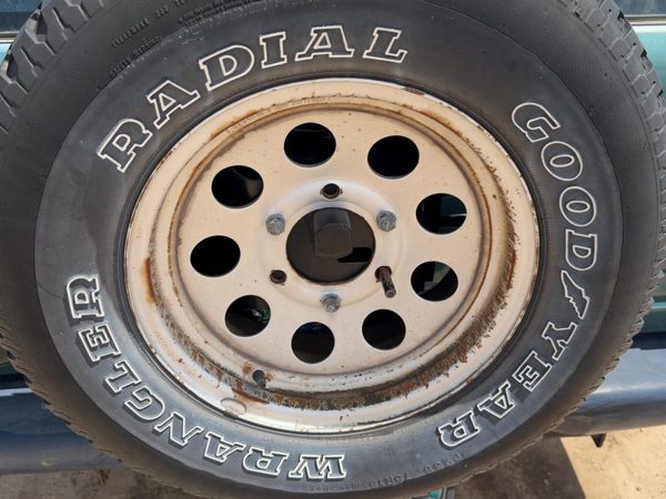 1993-1997 Isuzu Rodeo 15" Steel Wheel Oem Factory Rim 4403671 — photo 3