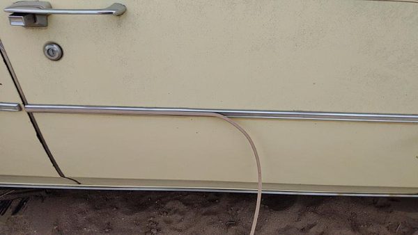 77-84 Cadillac Deville Passenger Right Front Moulding From Door Oem Trim Strip — photo 2