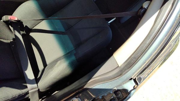 06-08 Grand Prix Driver Left Front Seat Belt Retractor Shoulder Ebony 19B — photo 1