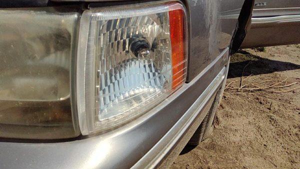 1999 Cadillac DeVille Fog/mark/park/turn Light/lamp LH — photo 2