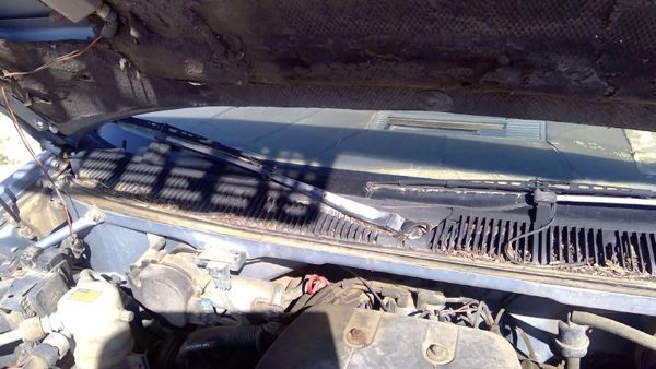 1991-1996 Chevy Caprice Windshield Wiper Cowl Vent Trim Panel Oem Grille — photo 8
