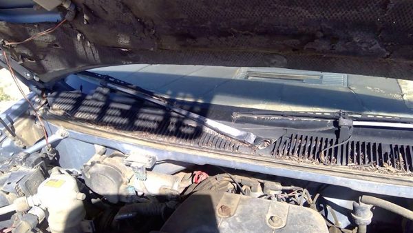 1991-1996 Chevy Caprice Windshield Wiper Cowl Vent Trim Panel Oem Grille — photo 9