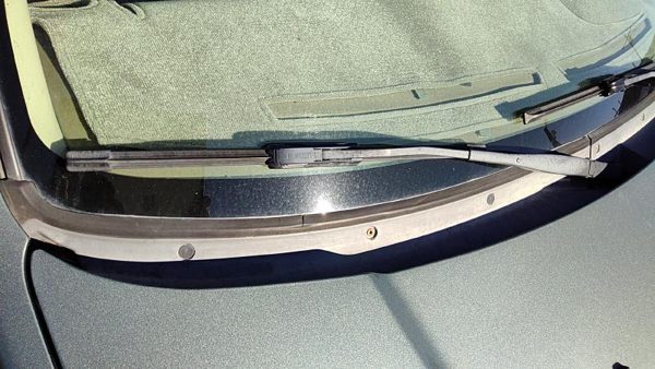 2005-2007 Ford Escape Windshield Wiper Cowl Vent Trim Panel Oem Cover — photo 4