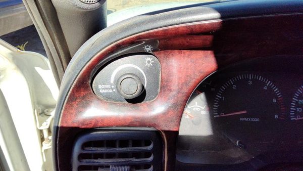 1998 Dodge Ram 1500 Headlight Switch (dash Mtd) — photo 2