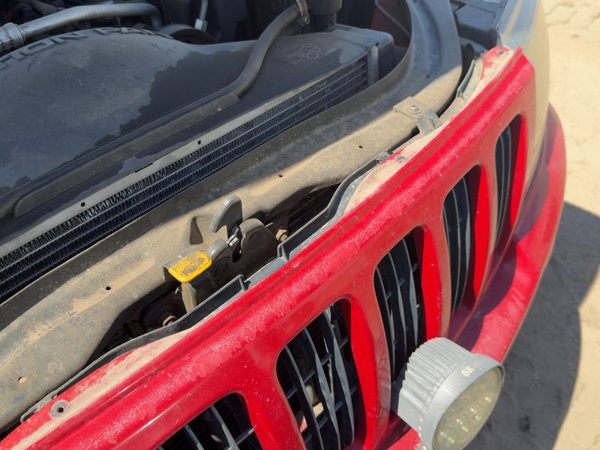 1999-2004 Jeep Grand Cherokee Upper Radiator Support Tie Bar Oem 55135870Ad — photo 5