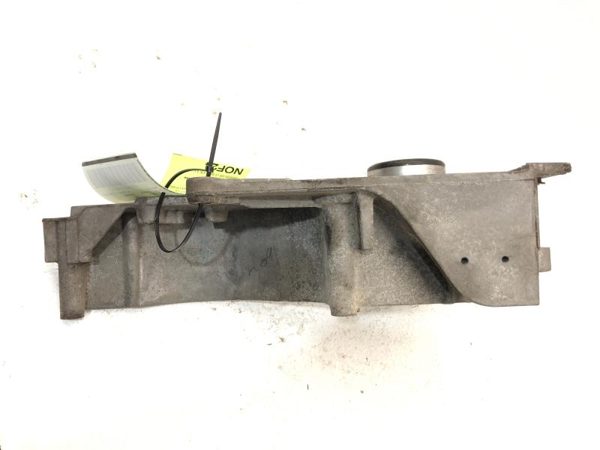 2014 Chevy Express Van 2500 Alternator Power Steering Mount Bracket Oem 6.0L — photo 7
