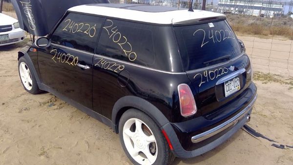 2003 Mini Cooper — vehicle photo 6