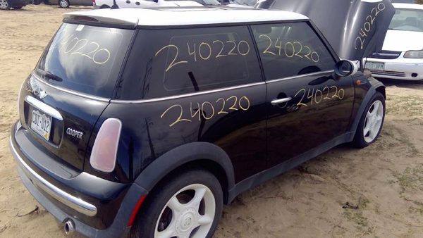 2003 Mini Cooper — vehicle photo 7