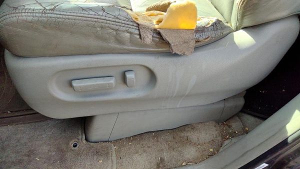 05-07 Honda Odyssey Driver Left Side Power Seat Switch With Trim Panel Oem Gray — photo 3