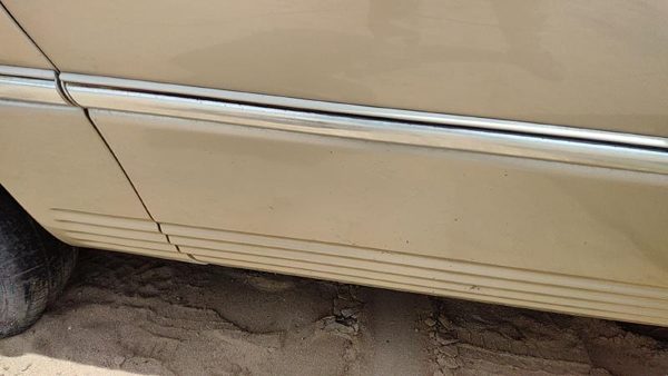 00 Town & Country Passenger Right Rear Moulding From Door Back Trim Strip Gold — photo 4