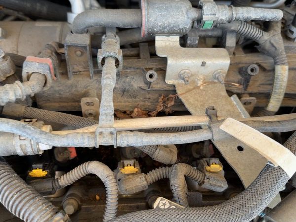 2013-2016 Dodge Dart Complete Fuel Rail With Injectors Set Loaded Oem 1.4L — photo 2