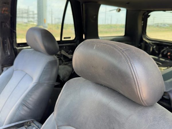 01 Chevy S10 Blazer Pair Of Front Headrests Oem Left Right Set Seat Graphite 122 — photo 2