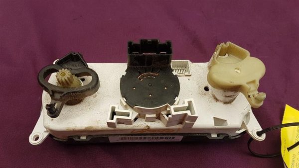 2007 Dodge Caliber Temperature Control With Ac Heater Control Head Unit Oem — photo 6