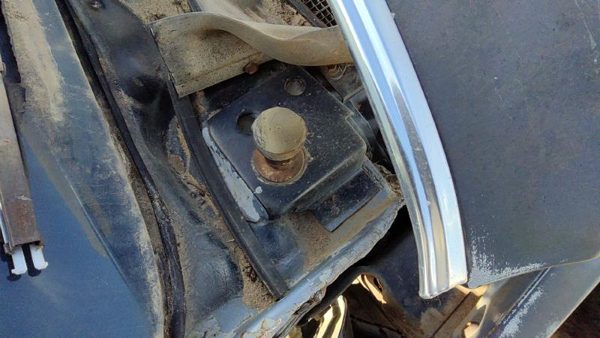 1984 Deville Sedan Hood Bumper Set Front And Rear Oem Stops Spacers Adjusters — photo 2